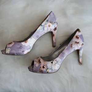 Peep Toe Floral Pumps